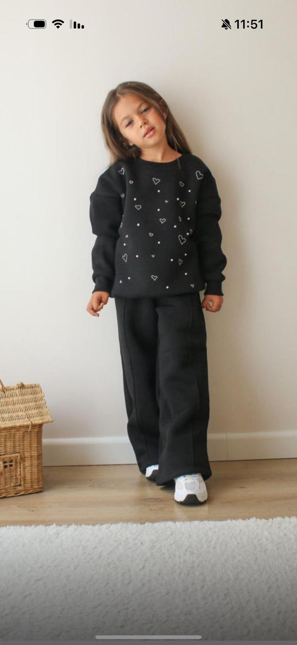 طقم اسود قلوب 3-10سنوات